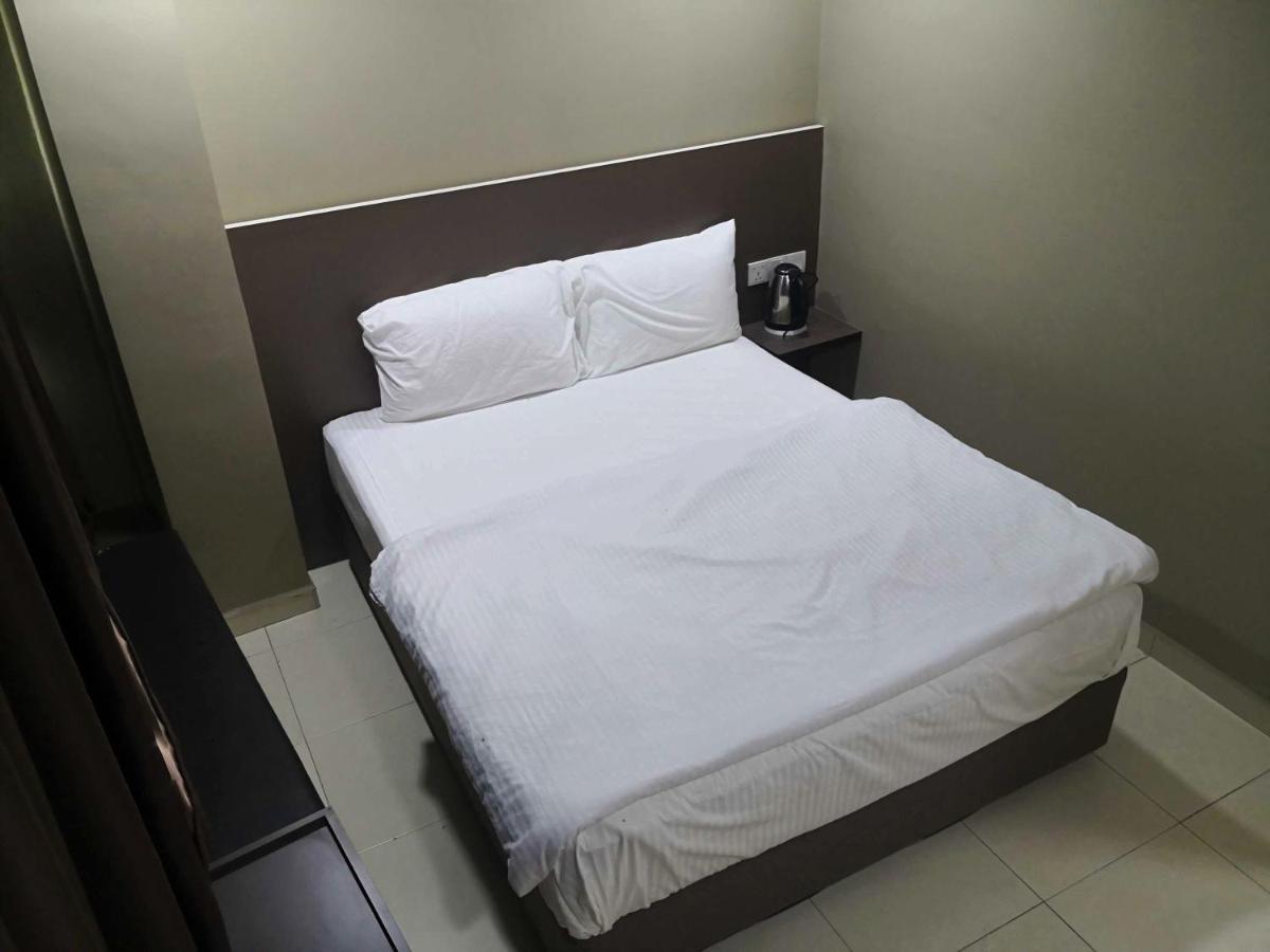 Tropika Garden Hotel Kulai Johor Bahru Esterno foto