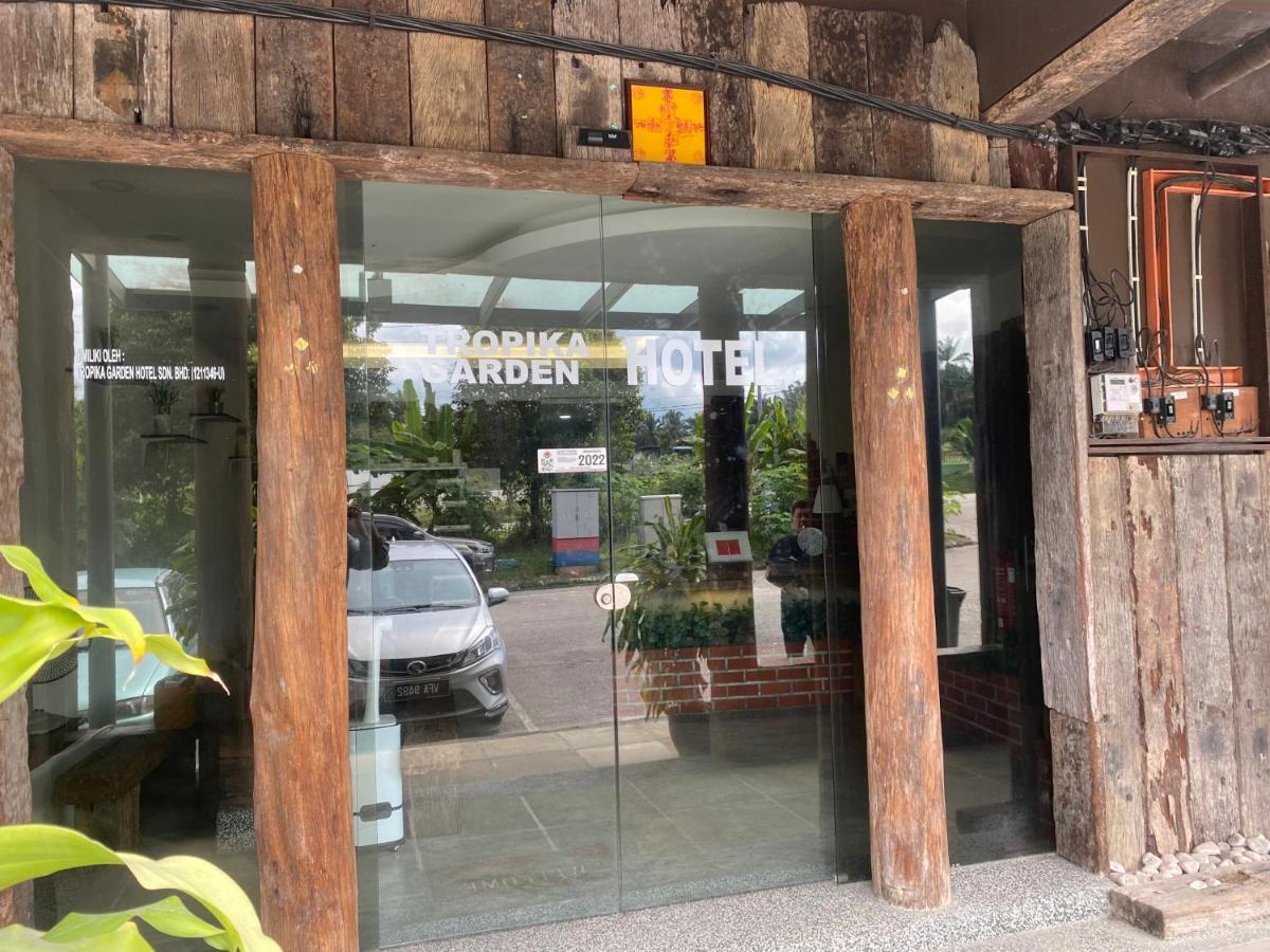 Tropika Garden Hotel Kulai Johor Bahru Esterno foto